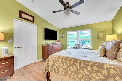 2041  Stonington Ter, West Palm Beach, FL 33411 - Photo 15