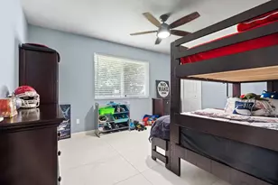 2745 Omega Pl, North Palm Beach, FL 33408 - Photo 13