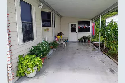 3353  Lake Overlook Pl, Lantana, FL 33462 - Photo 5