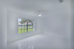 6014 Golf Villas Dr, Boynton Beach, FL 33437 - Photo 23