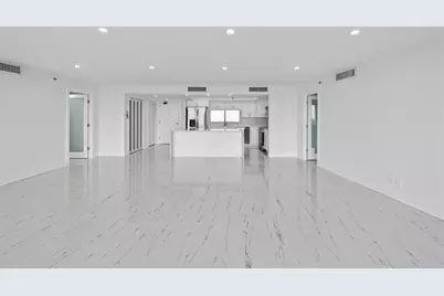 2480 Presidential Way #902, West Palm Beach, FL 33401 - Photo 9