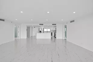 2480 Presidential Way, West Palm Beach, FL 33401 - Photo 9