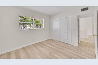 23  Abbey Ln, Unit #202, Delray Beach, FL 33446 - Photo 13