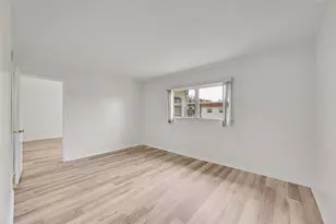 23 Abbey Ln, Delray Beach, FL 33446 - Photo 9