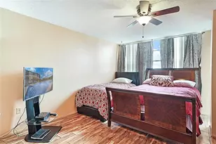 1400 St Charles Pl, Pembroke Pines, FL 33026 - Photo 15