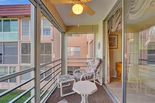 9421 Sunrise Lakes Blvd, Sunrise, FL 33322 - Photo 33