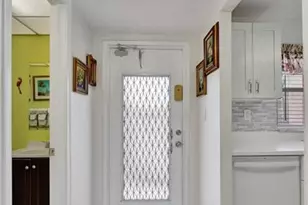 9421 Sunrise Lakes Blvd, Sunrise, FL 33322 - Photo 9