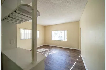 115 NE 4th St, Unit #4, Fort Lauderdale, FL 33301 - Photo 1