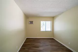 115 NE 4th St, Fort Lauderdale, FL 33301 - Photo 9