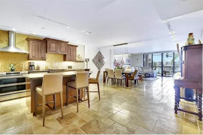 2300  Diana, Unit #203, Hallandale Beach, FL 33009 - Photo 5