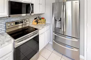 3043 SE Banyan St, Stuart, FL 34997 - Photo 13