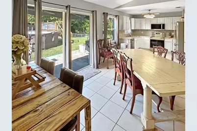 3043 SE Banyan St, Stuart, FL 34997 - Photo 15