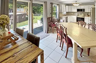 3043 SE Banyan St, Stuart, FL 34997 - Photo 15