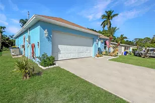 3043 SE Banyan St, Stuart, FL 34997 - Photo 3