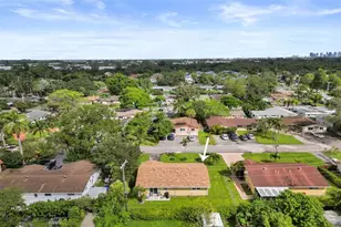 2740 SW 46th Pl, Fort Lauderdale, FL 33312 - Photo 19