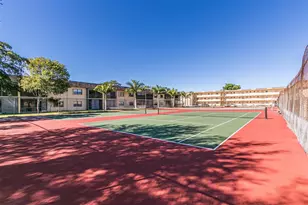 450 Briarwood Cir, Hollywood, FL 33024 - Photo 47