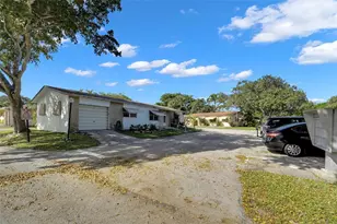 2617 SW Natura Ave, Deerfield Beach, FL 33441 - Photo 25