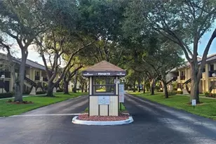 2059 SW 15th St, Deerfield Beach, FL 33442 - Photo 3