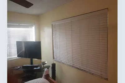 19720 NE 10th Ct, Miami, FL 33179 - Photo 23