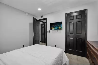 621 NE 28th St, Wilton Manors, FL 33334 - Photo 23