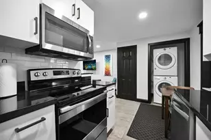 621 NE 28th St, Wilton Manors, FL 33334 - Photo 65