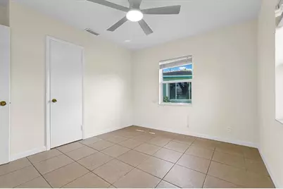 261 NE 45th St, Oakland Park, FL 33334 - Photo 47