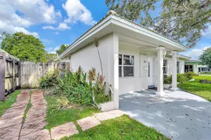 261 NE 45th St, Oakland Park, FL 33334 - Photo 17