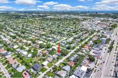 261 NE 45th St, Oakland Park, FL 33334 - Photo 29