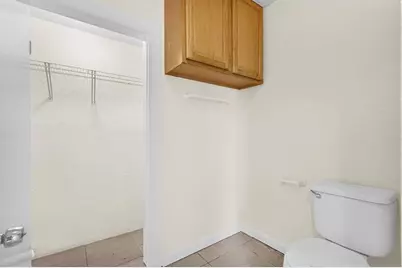 261 NE 45th St, Oakland Park, FL 33334 - Photo 39