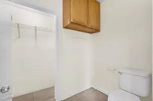 261 NE 45th St, Oakland Park, FL 33334 - Photo 39