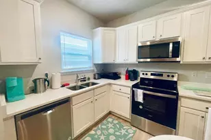 427 Sea Grv Wy, Port Saint Joe, FL 32456 - Photo 13