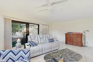 2113 NE 11th Ave, Wilton Manors, FL 33305 - Photo 3