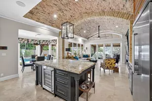 2630 Barcelona Dr, Fort Lauderdale, FL 33301 - Photo 23