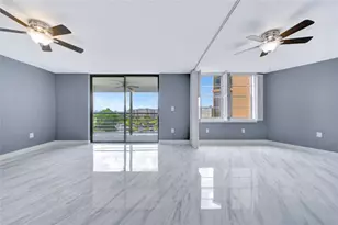 1100 St Charles Pl, Pembroke Pines, FL 33026 - Photo 9