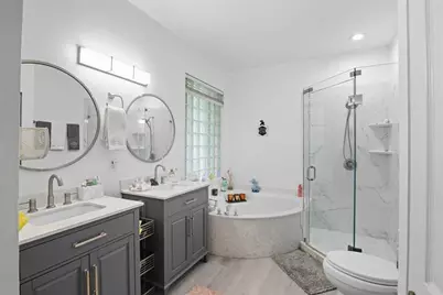 7631 NW 87th Ter, Tamarac, FL 33321 - Photo 21