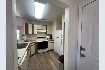 3421 NW 44th St, Unit #205, Lauderdale Lakes, FL 33309 - Photo 27