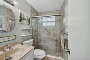 8400 Lagos De Campo Blvd, Tamarac, FL 33321 - Photo 5