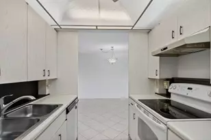 2401 Antigua Cir, Coconut Creek, FL 33066 - Photo 11