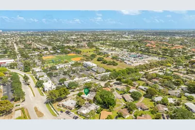 2002 SW Natura Blvd, Unit #D, Deerfield Beach, FL 33441 - Photo 31