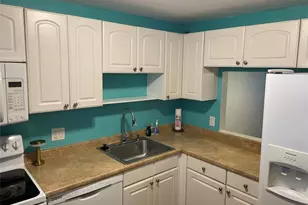 7837 Golf Cir Dr, Margate, FL 33063 - Photo 3