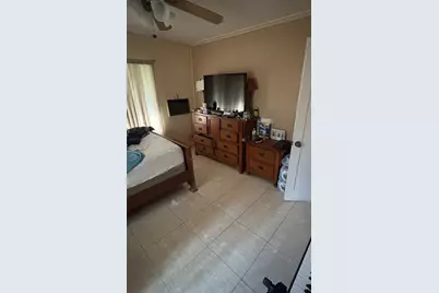 10335 NW 26th Ave, Miami, FL 33147 - Photo 7