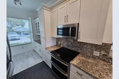 1025  Bedford Ave, Palm Beach Gardens, FL 33403 - Photo 7