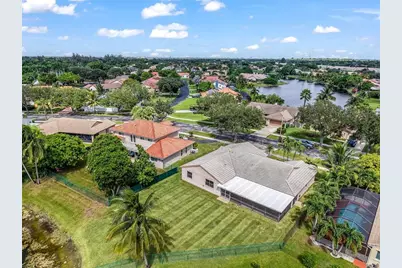 15600  Huntridge Rd, Davie, FL 33331 - Photo 47