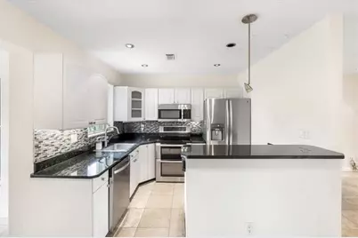 2906 NW 9th Ter, Wilton Manors, FL 33311 - Photo 9