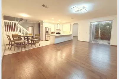 322 SW 193rd Ave, Pembroke Pines, FL 33029 - Photo 9