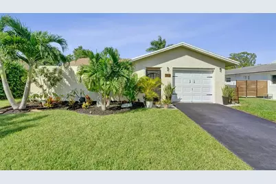 7003 NW 95th Ter, Tamarac, FL 33321 - Photo 3