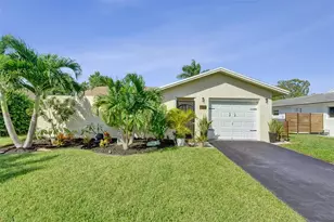 7003 NW 95th Terrace, Tamarac, FL 33321 - Photo 3