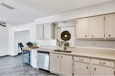 7003 NW 95th Ter, Tamarac, FL 33321 - Photo 13