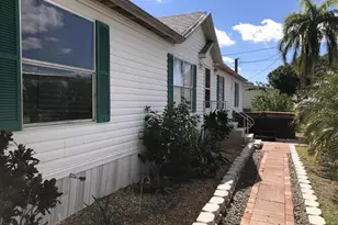 1192 Chobee St, Okeechobee, FL 34974 - Photo 1