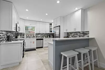 1949  Windward Dr, Lauderdale by the Sea, FL 33062 - Photo 5